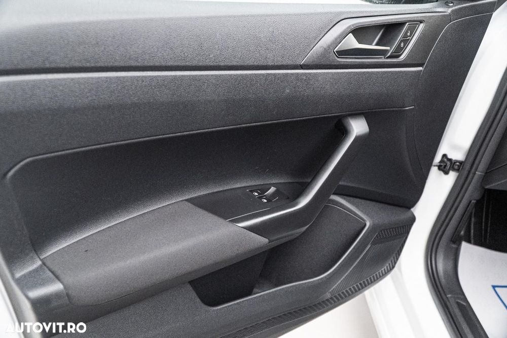 Volkswagen Polo 1.0 Comfortline - 21