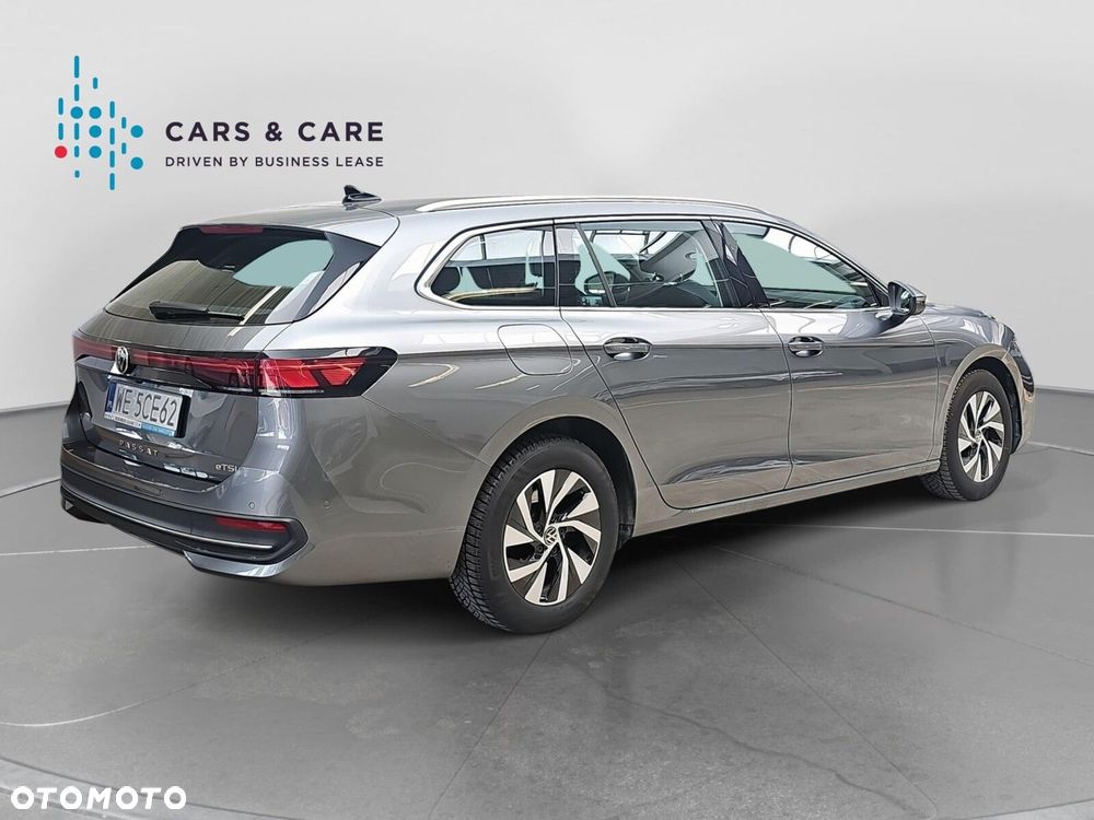 Volkswagen Passat - 30