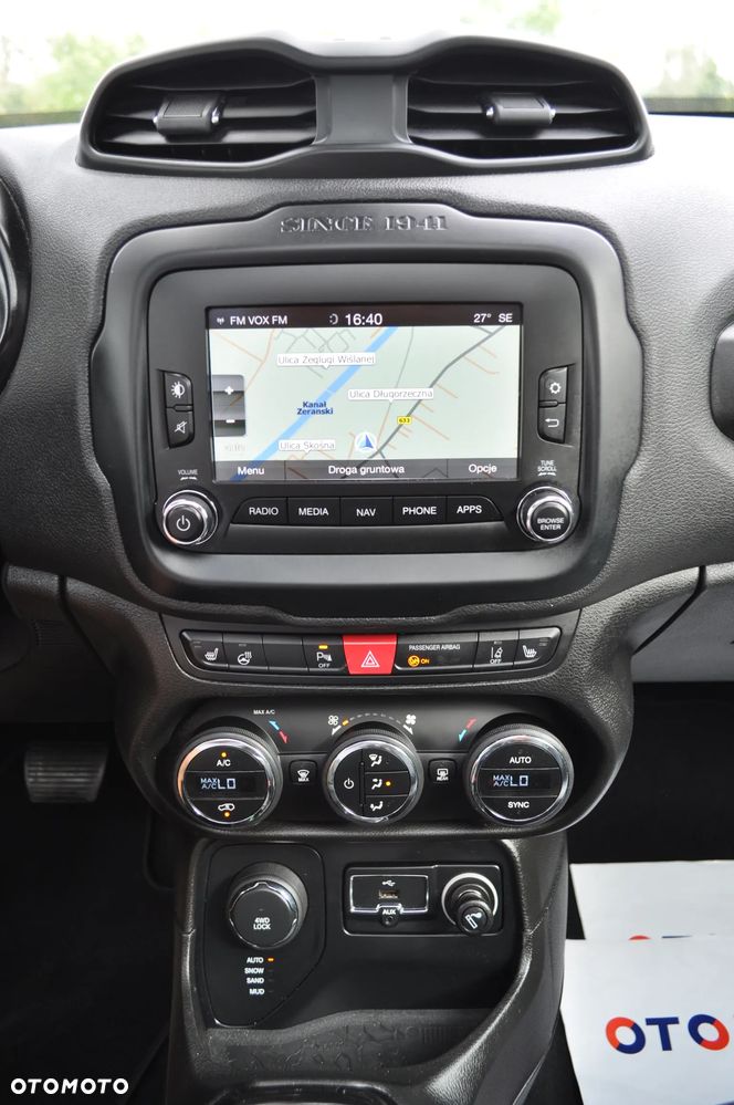 Jeep Renegade 1.4 MultiAir Limited 4WD S&S - 27