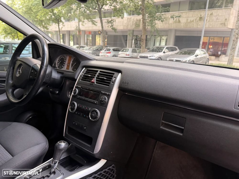 Mercedes-Benz B 180 CDi Autotronic - 17