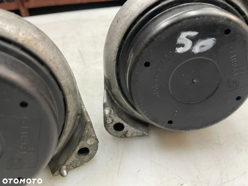 PODUSZKA SILNIK LEWA PRAWA 13981112 BMW E90 2.0 N46B20B - 4