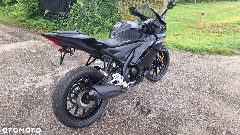 Yamaha YZR - 3