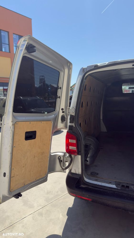 Volkswagen Transporter 2.0 84 kW LR - 2