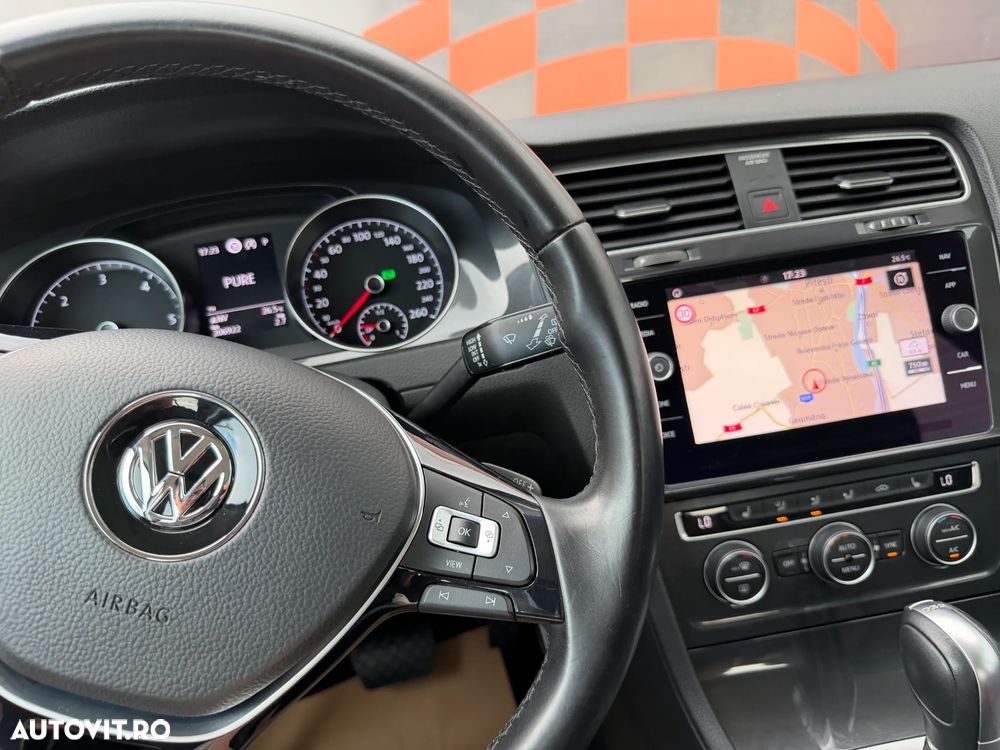 Volkswagen Golf 1.6 TDI DSG Highline - 12