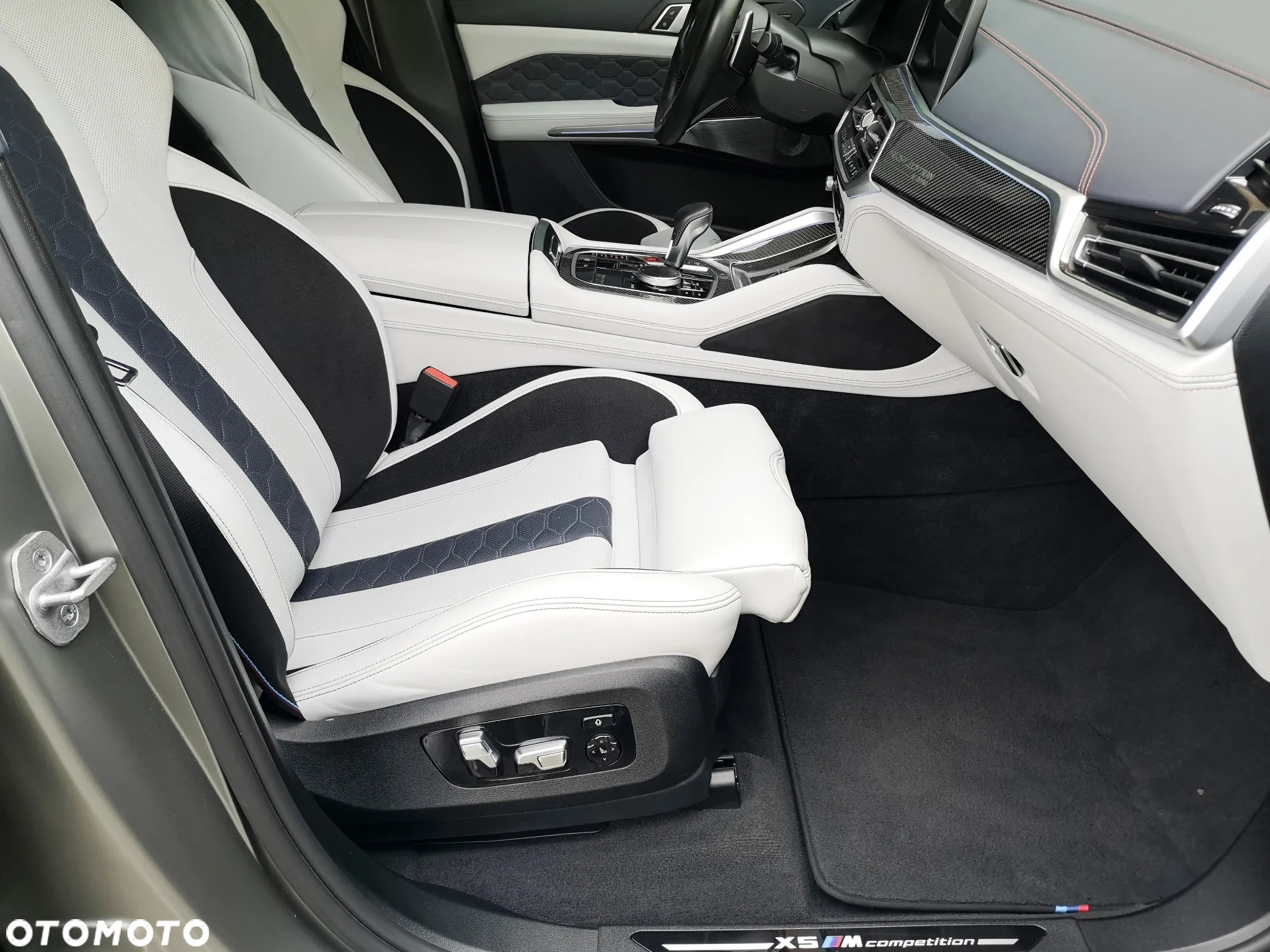 BMW X5 M Competition - 28