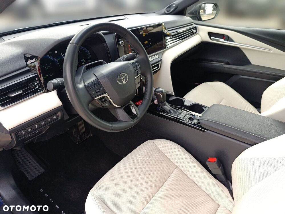 Toyota Camry - 20