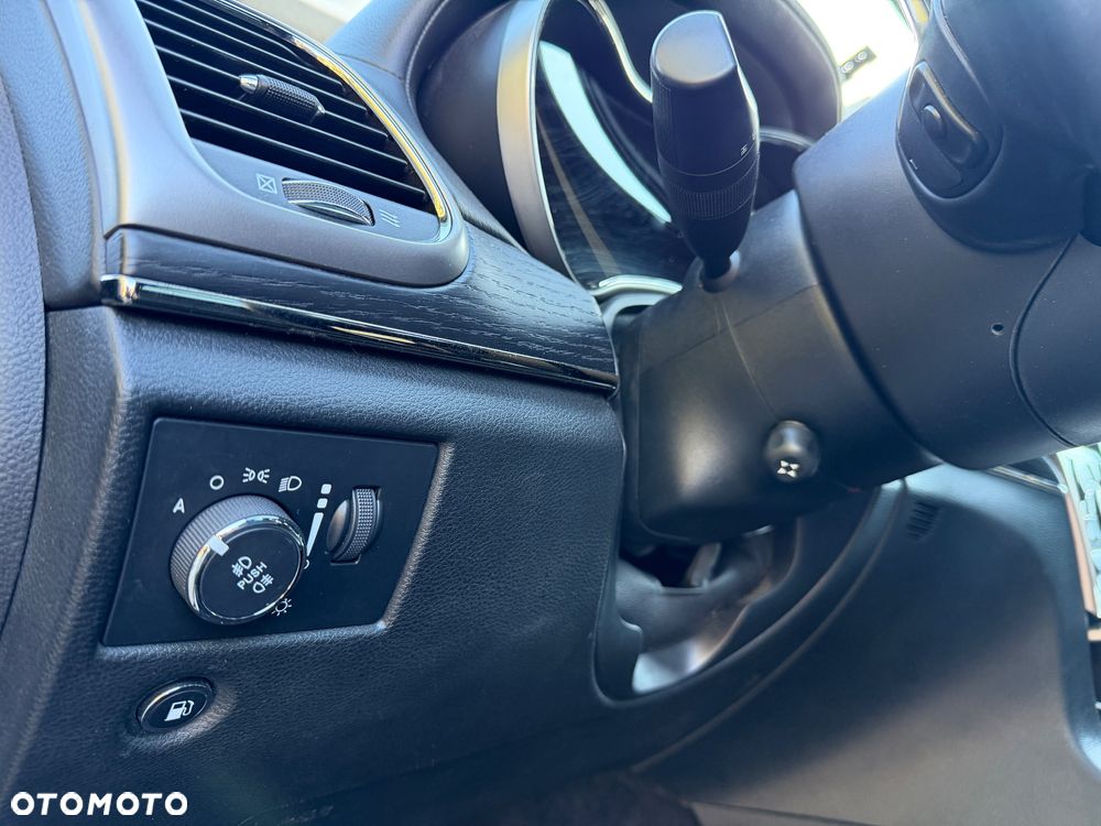 Jeep Grand Cherokee ver-3-6-v6-summit - 29