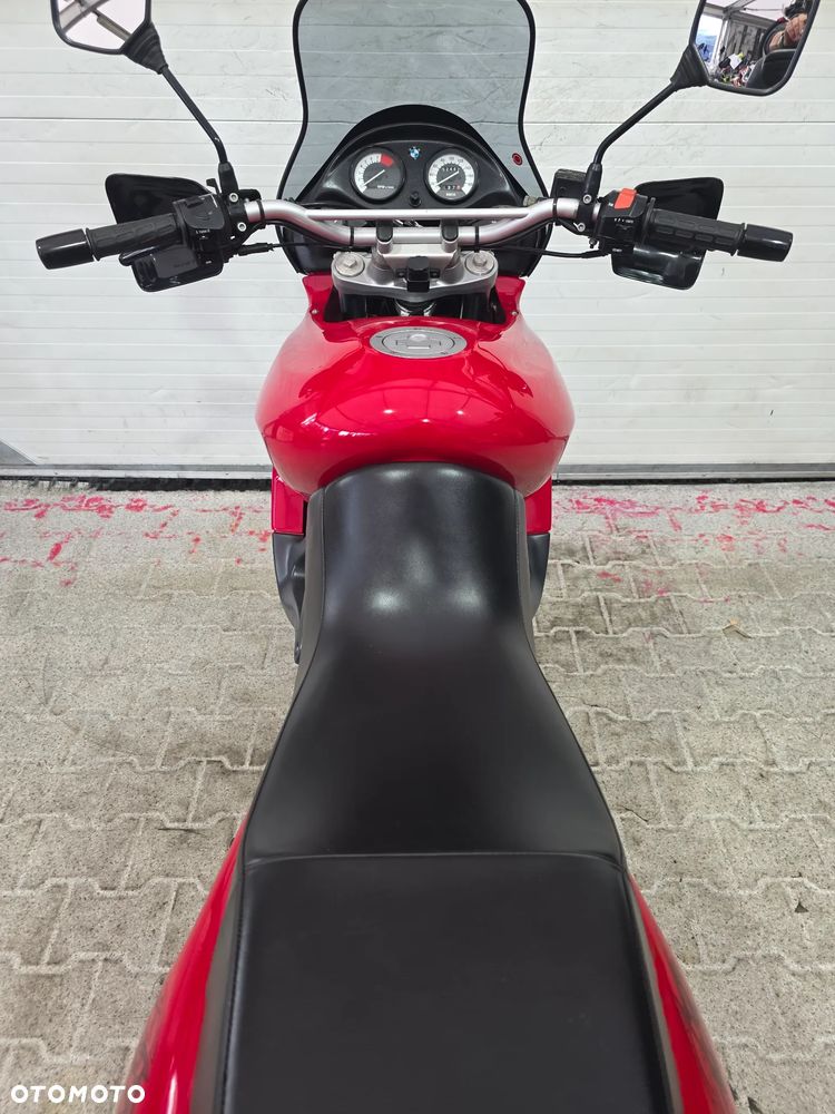 BMW F - 25