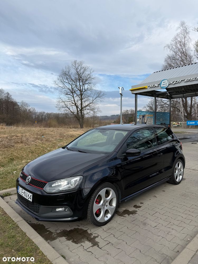 Volkswagen Polo 1.4 DSG GTI - 11