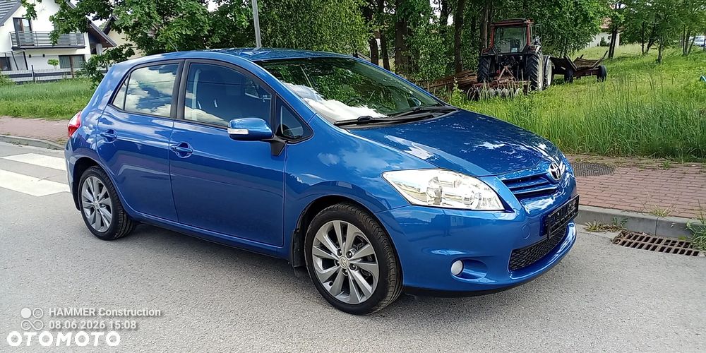 Toyota Auris 1.8 Premium - 5