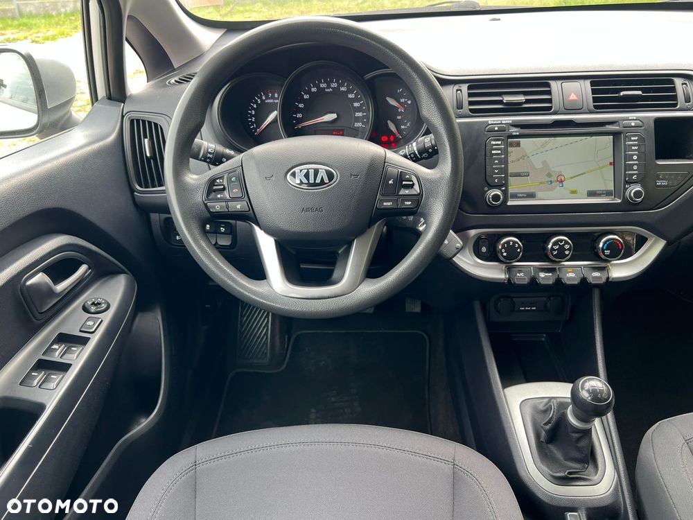 Kia Rio 1.2 Dream Team Edition - 22