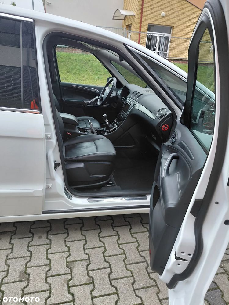 Ford S-Max 2.0 TDCi DPF Titanium X - 14