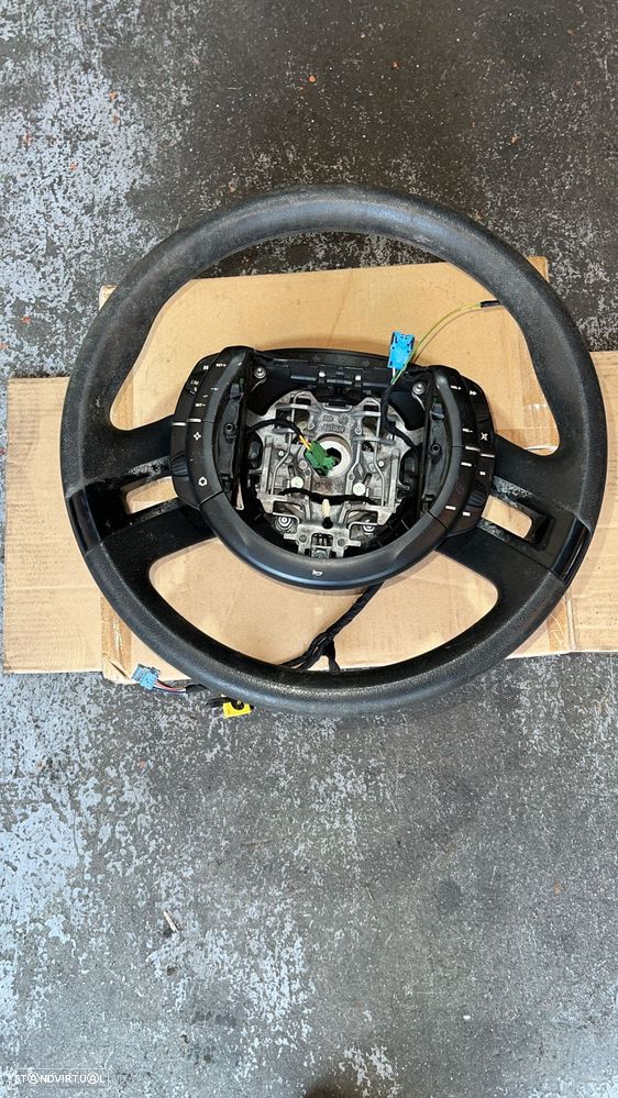 Volante Citroen C4 Grande Picasso - 1