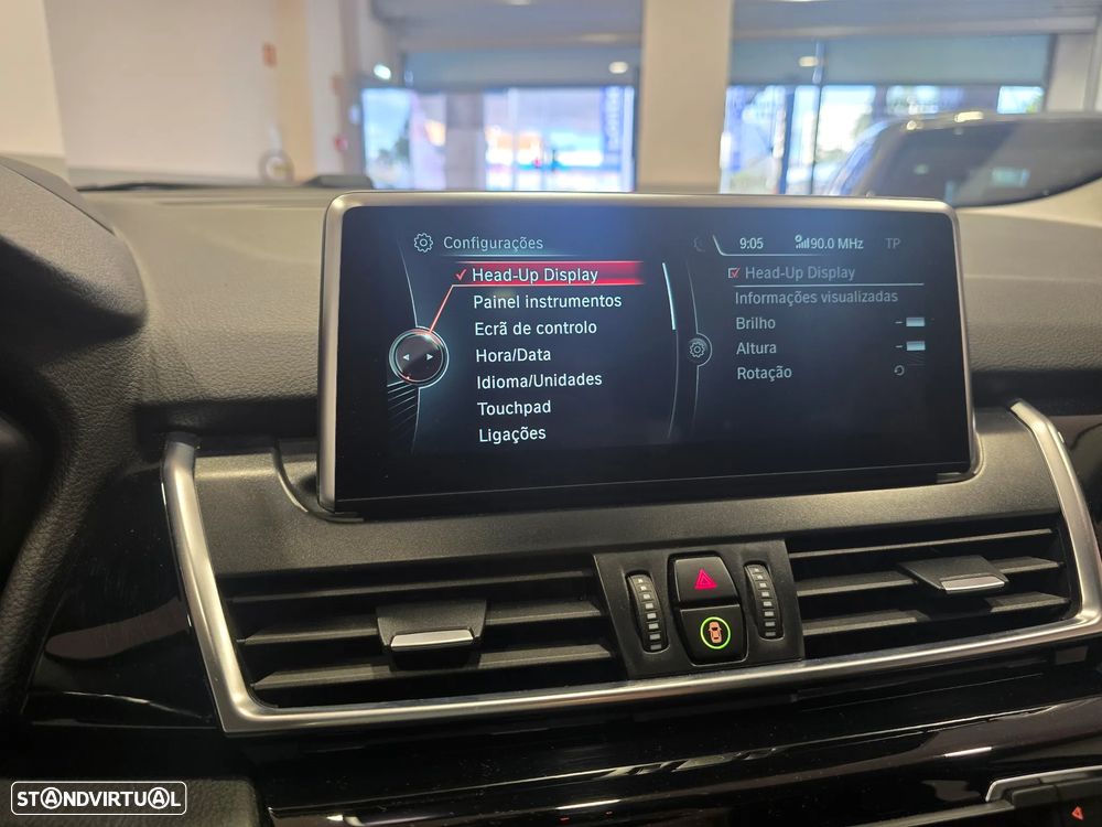 BMW 218 Active Tourer d Aut. Sport Line - 24