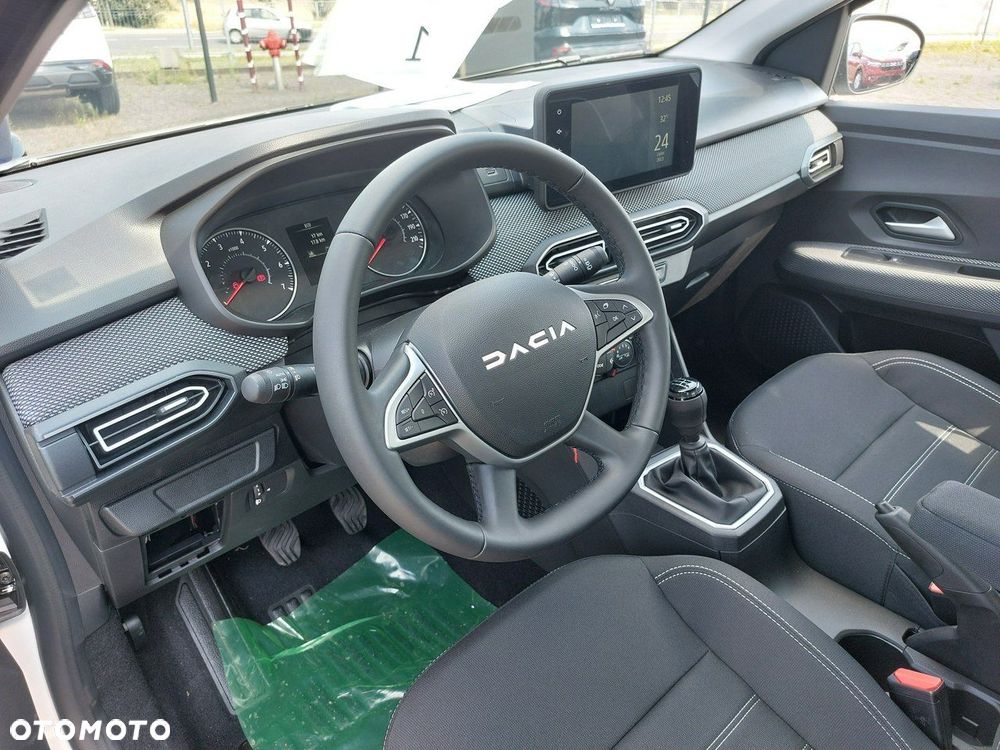 Dacia Sandero - 7