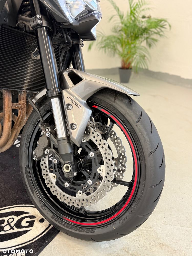 Kawasaki Z 900 - 3