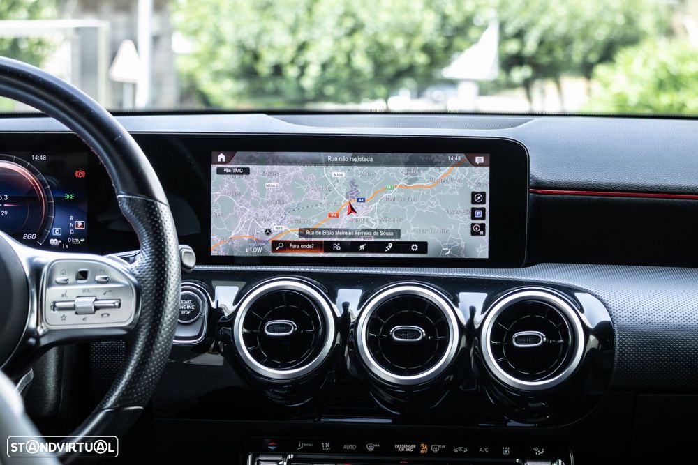 Mercedes-Benz A 250 e AMG Line - 35
