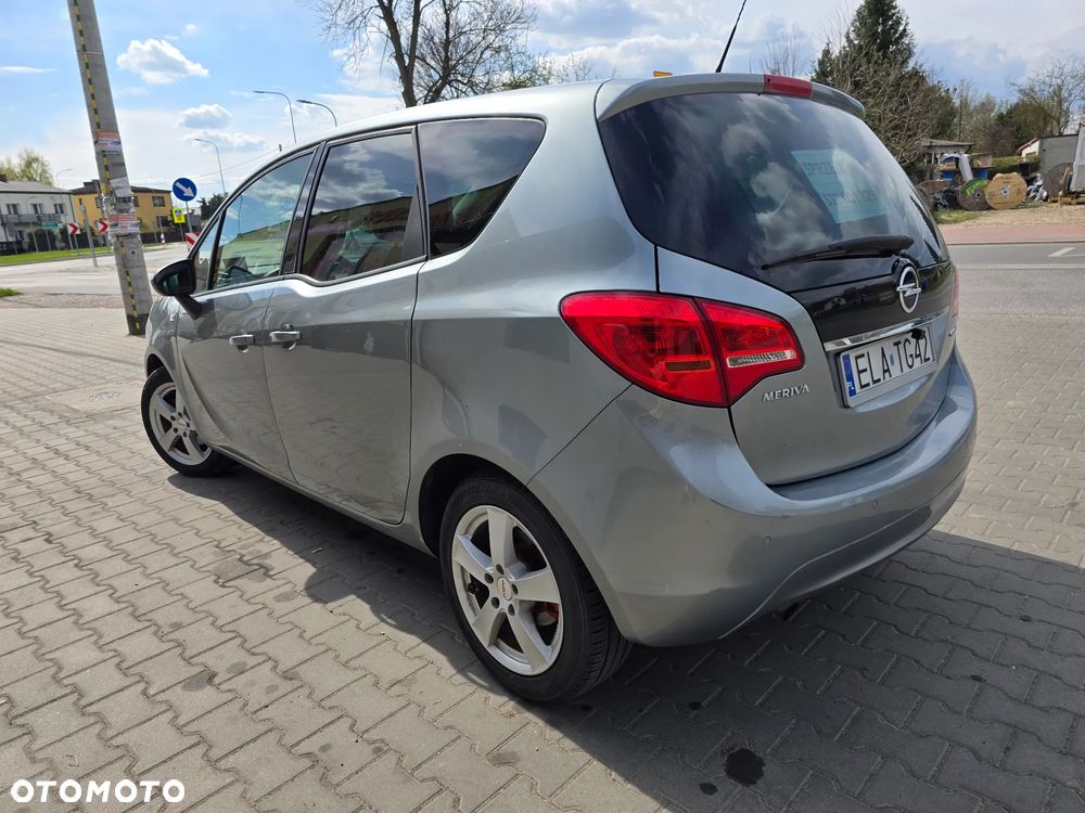 Opel Meriva - 9