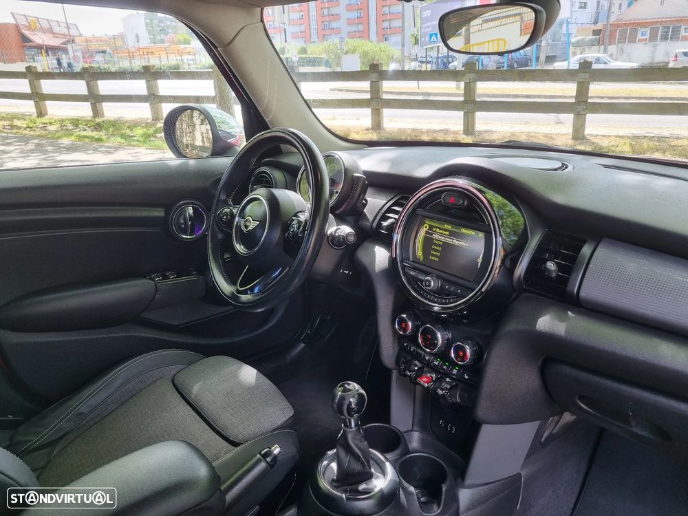 MINI 5 Portas Cooper D - 24