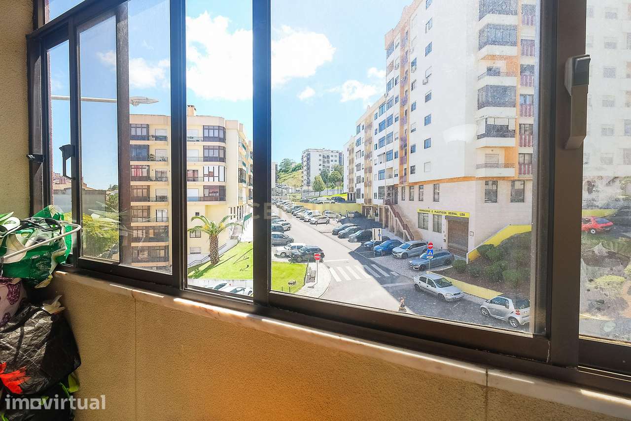 T2 com elevador e arrecadação no Casal do Cotão - Grande imagem: 5/26