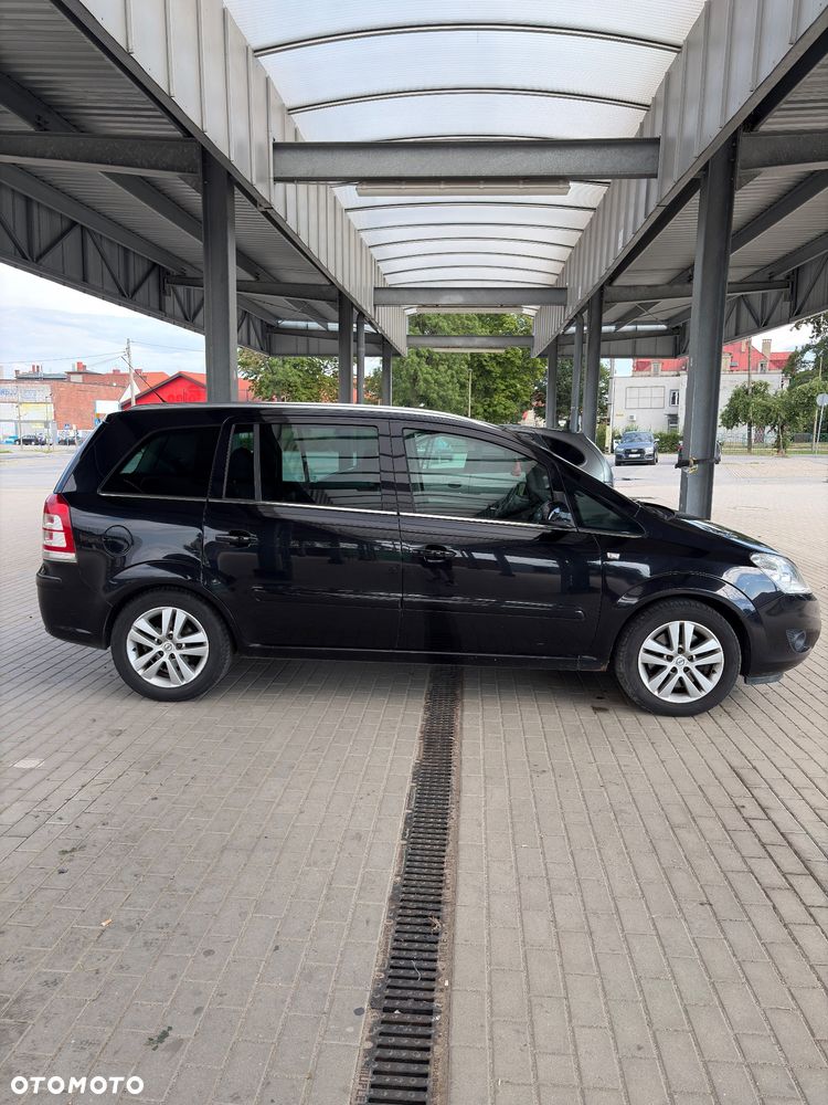 Opel Zafira 1.9 CDTI - 8