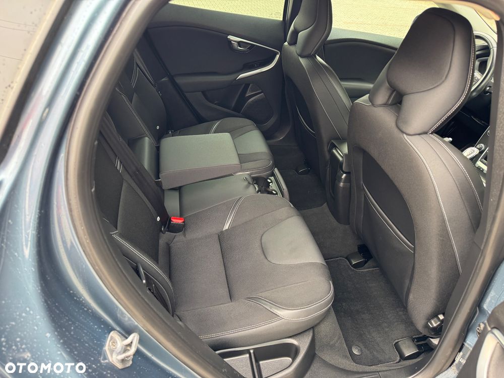 Volvo V40 D2 Kinetic - 7