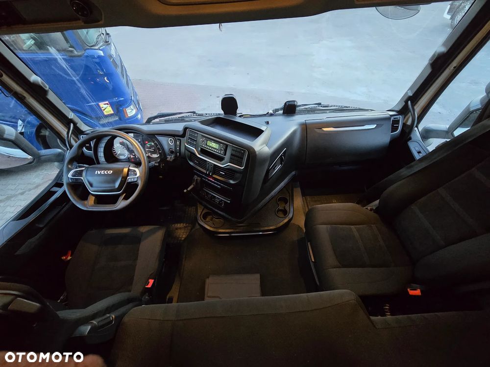 Iveco S-WAY 480 KM standard retarder - 32