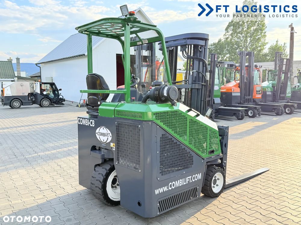 Combilift WÓZEK CZTEROKIERUNKOWY - WIELOKIERUNKOWY | COMBILIFT CB3000 | DIESEL | TRIPLEX 4900MM | JAK NOWY | PRZESUW WIDEŁ | POZYCJONER | WOLNY SKOK | NOWE OPONY | PO SERWISIE | STAN IDEALNY | Szeroka oferta wózków czterokierunkowych i bocznych, dopasowanych do różnorodnych potrzeb i zastosowań - 7