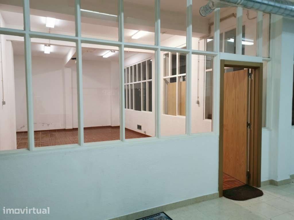 Armazém Remodelado para Venda em Campo de Ourique, Lisboa - Grande imagem: 2/18