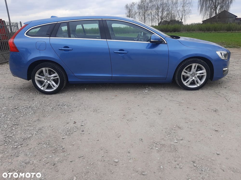 Volvo V60 D4 Business Edition - 2