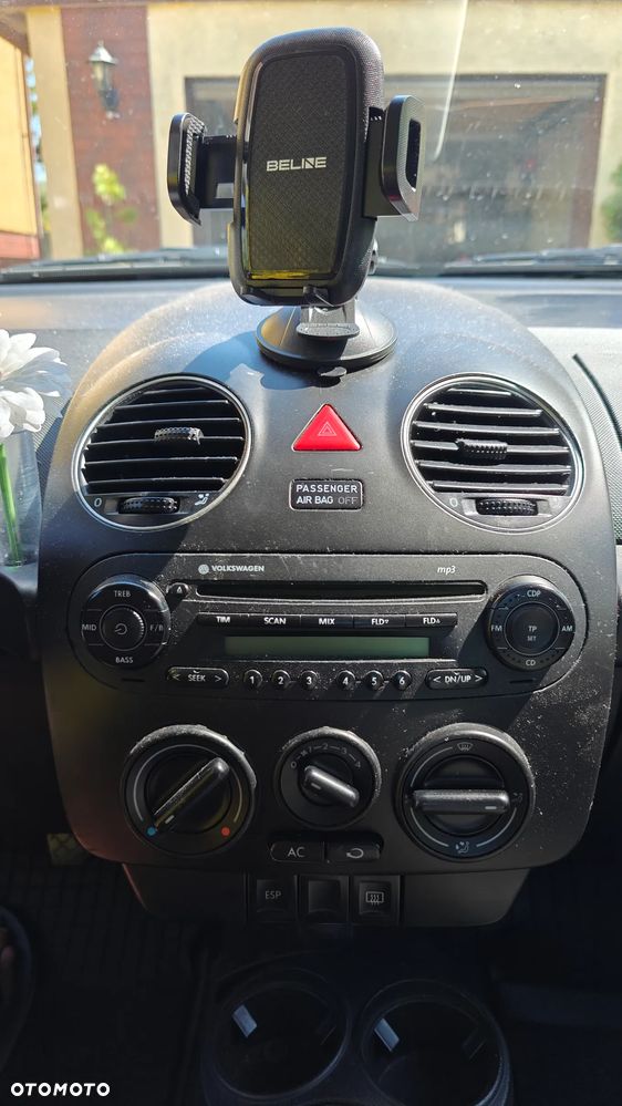 Volkswagen New Beetle - 14