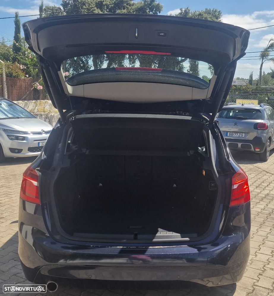 BMW 216 Active Tourer d Line Luxury - 12