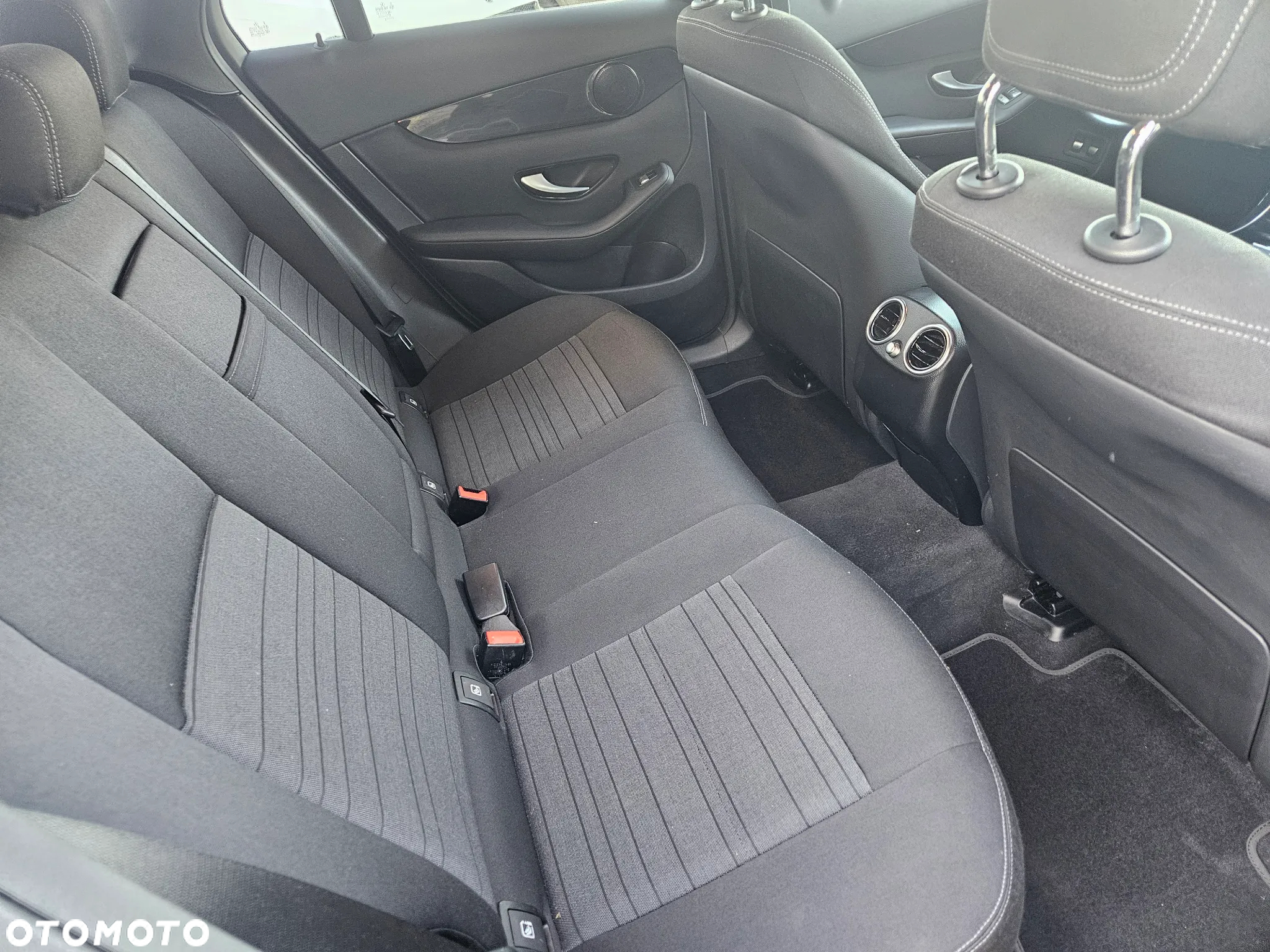Mercedes-Benz GLC 300 e 4-Matic - 21