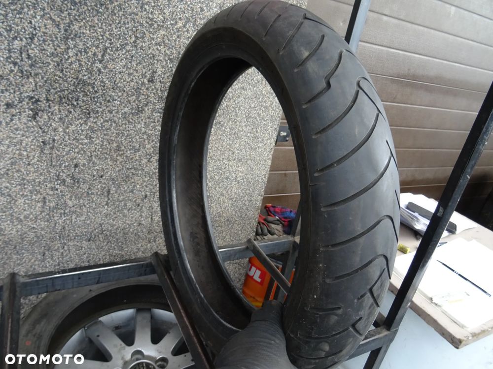 120/70/ZR17 59W Bridgestone Battlax BT023F59W - 2