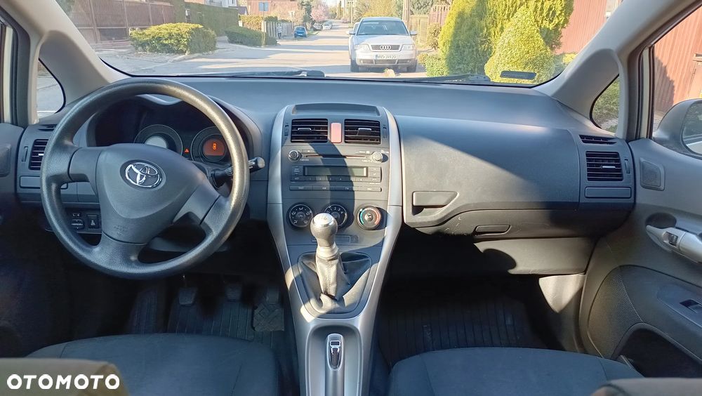 Toyota Auris 1.4 D-4D Terra - 5
