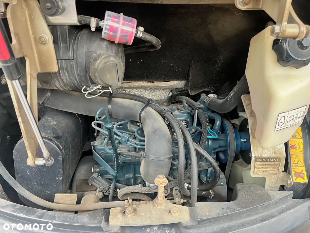 Bobcat E26 - 8