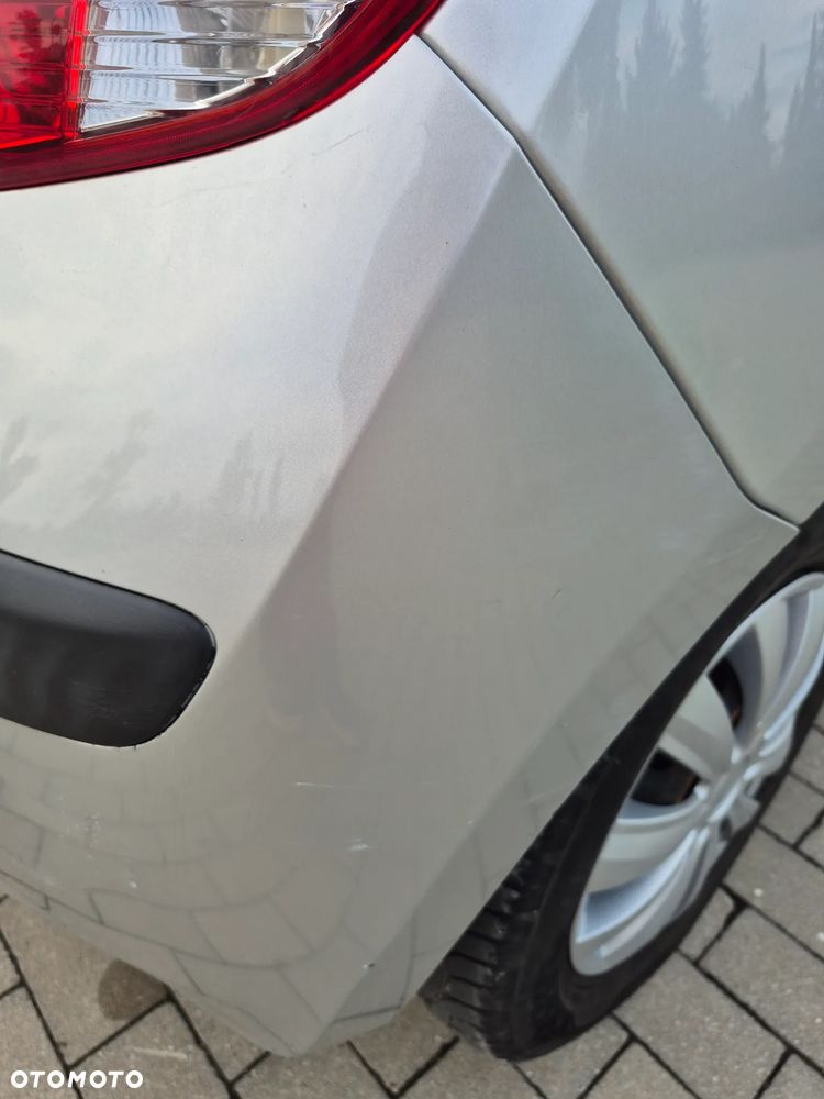 Hyundai i10 1.1 Style - 12