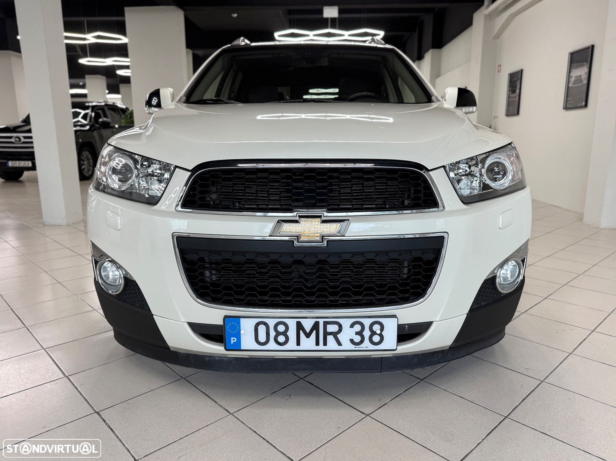 Chevrolet Captiva 2.2 VCDi LTZ Aut. Jet Black - 3