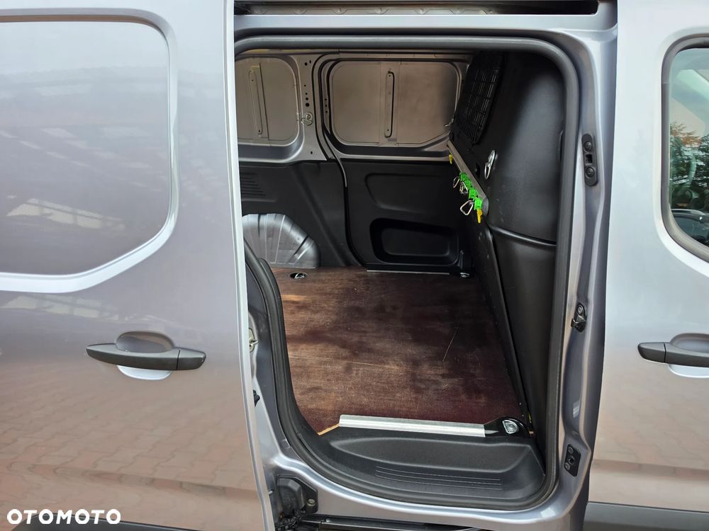 Opel COMBO - 14