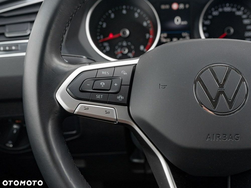 Volkswagen Tiguan - 16