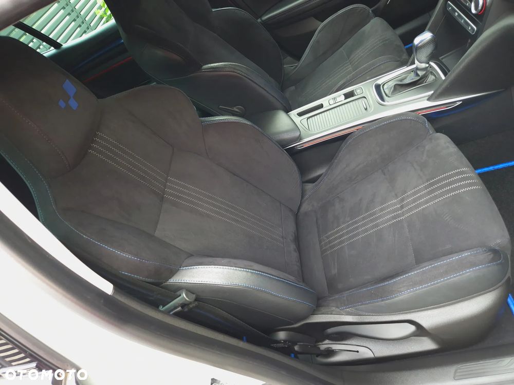Renault Megane 1.6 TCe GT EDC - 34