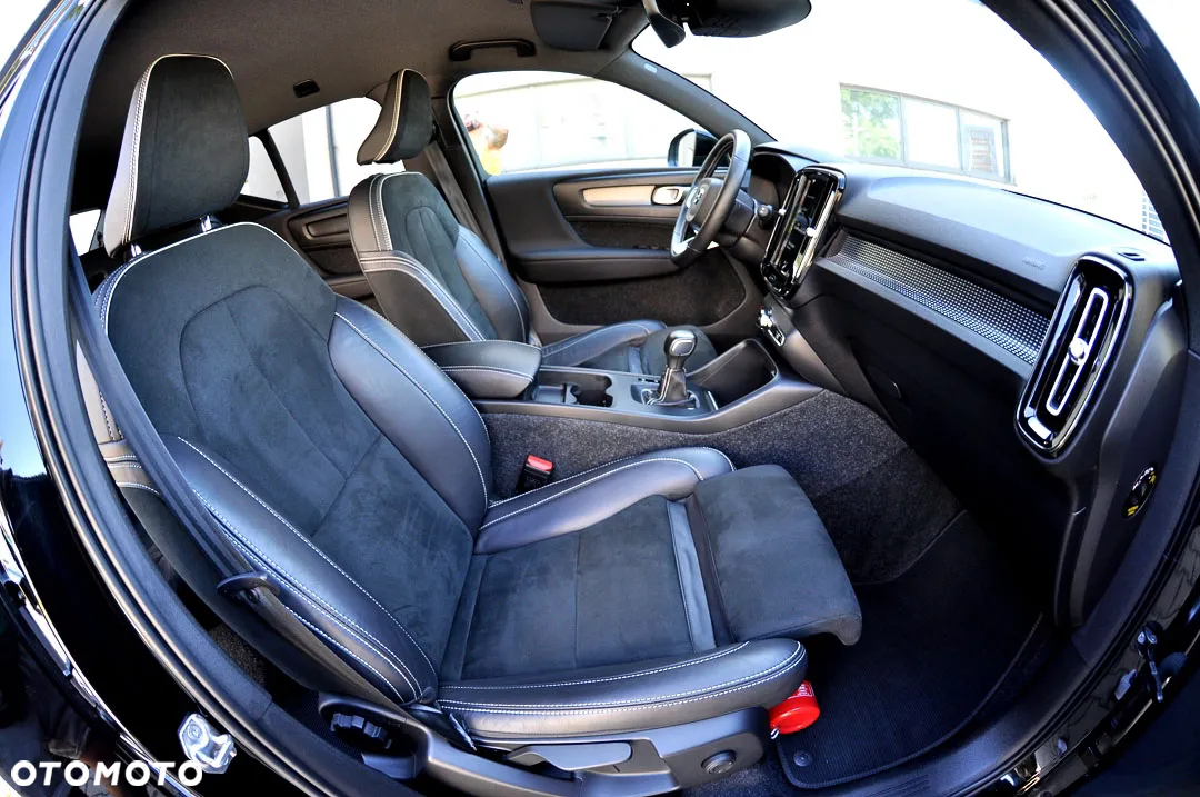 Volvo XC 40 - 18