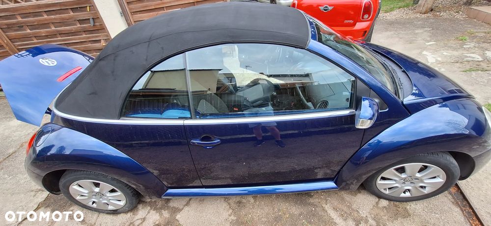 Volkswagen New Beetle - 5