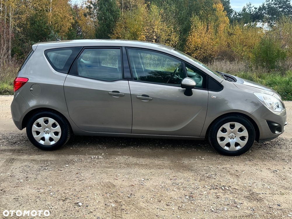 Opel Meriva 2012 photo 3