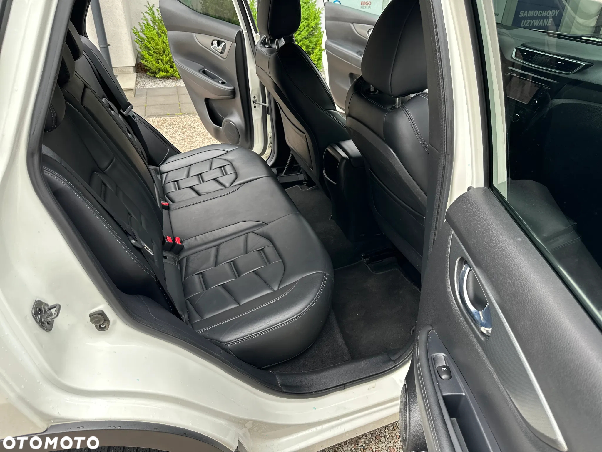 Nissan Qashqai 1.3 DIG-T Tekna+ - 28
