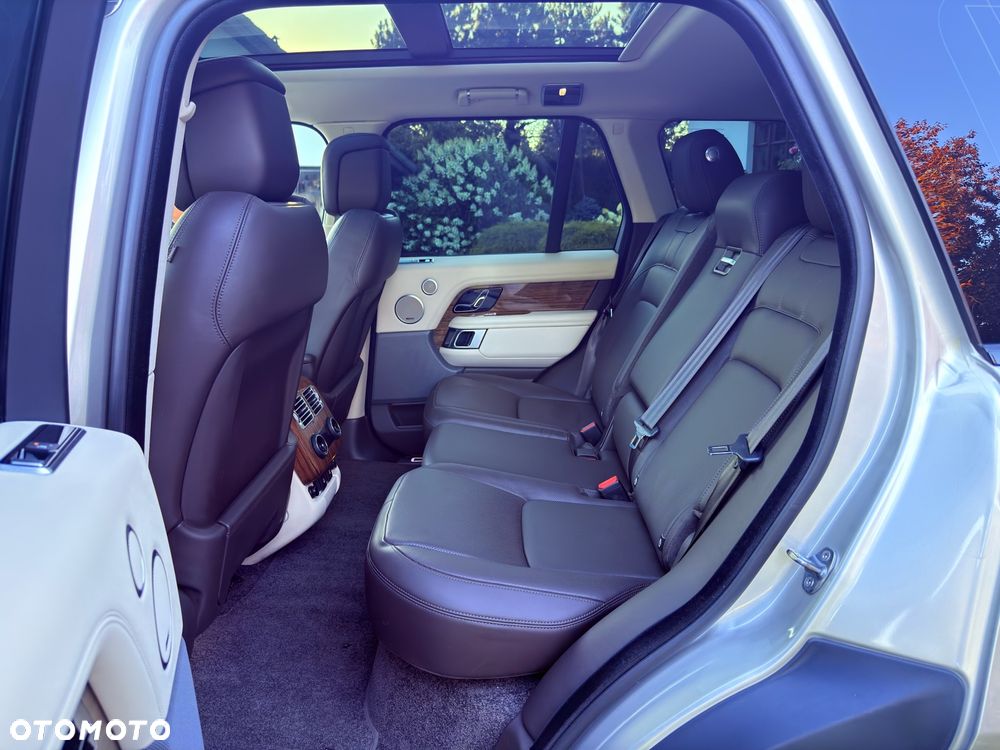 Land Rover Range Rover D300 Vogue - 26