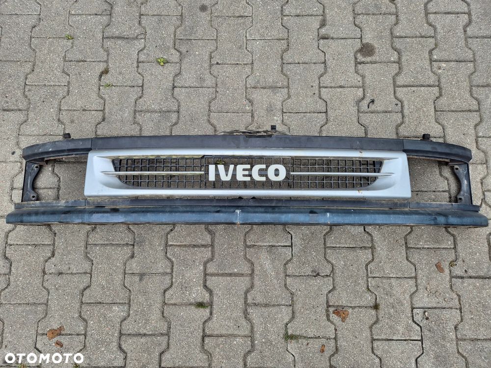 ATRAPA PAS WZMOCNIENIE PRZÓD IVECO DAILY III 99-06r. - 1
