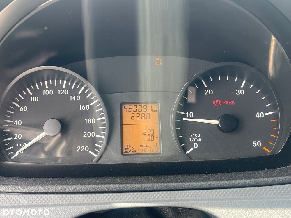 Mercedes-Benz Vito 639.703 - 12