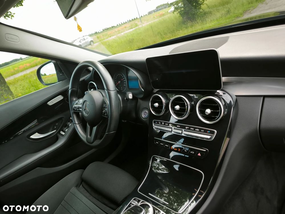 Mercedes-Benz Klasa C 200 d 9G-TRONIC - 18