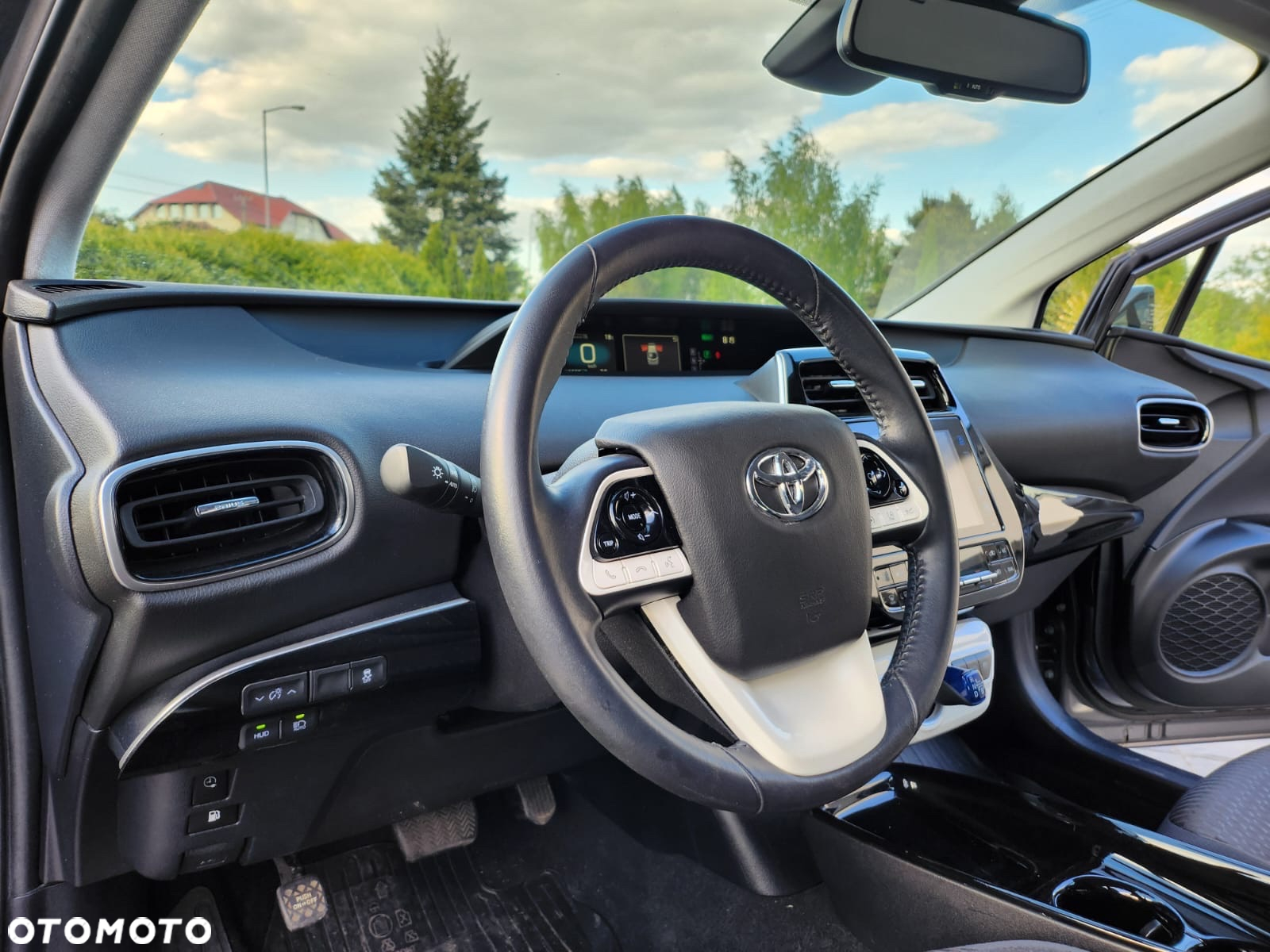 Toyota Prius Plug-in 1.8 Hybrid Prestige - 6